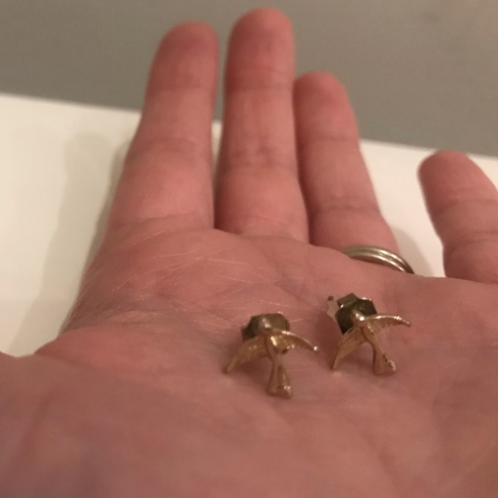Tiny bird earrings